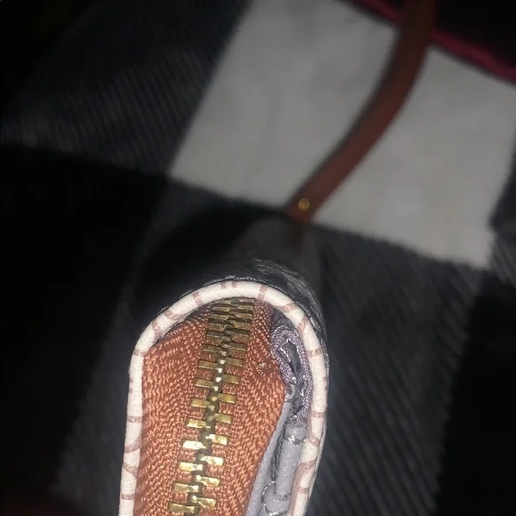 NWOT!! Fossil Brown and Cream Geometric Wallet - Picture 5 of 7